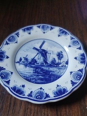 Delft Blue and White Windmill Decorative Plate , Vintage 5x5